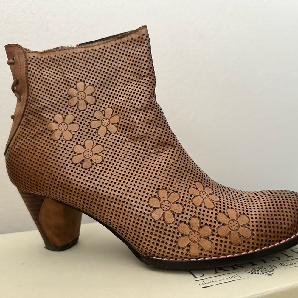 L’Artiste boots👢👢